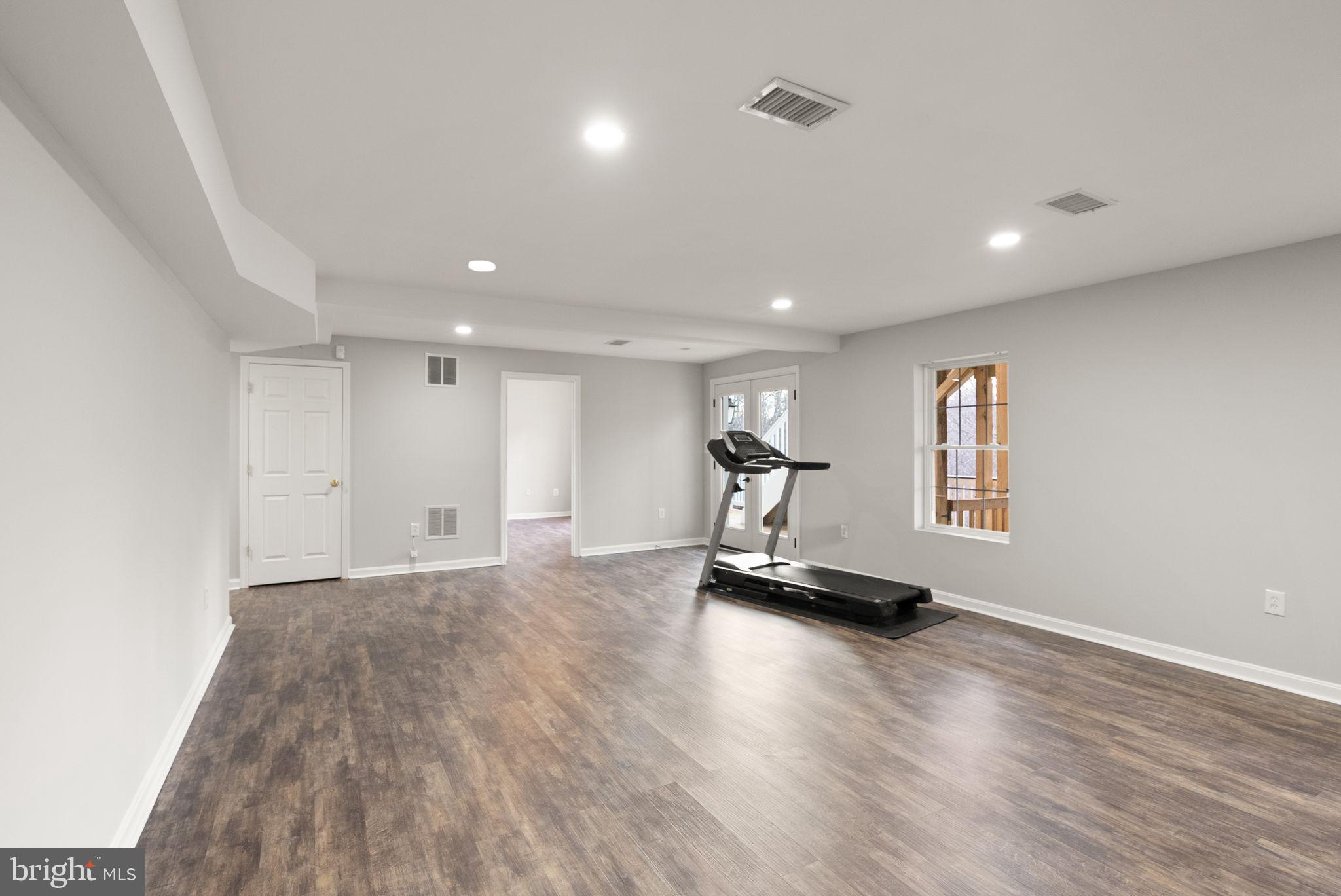 21147 BROOKSIDE LANE