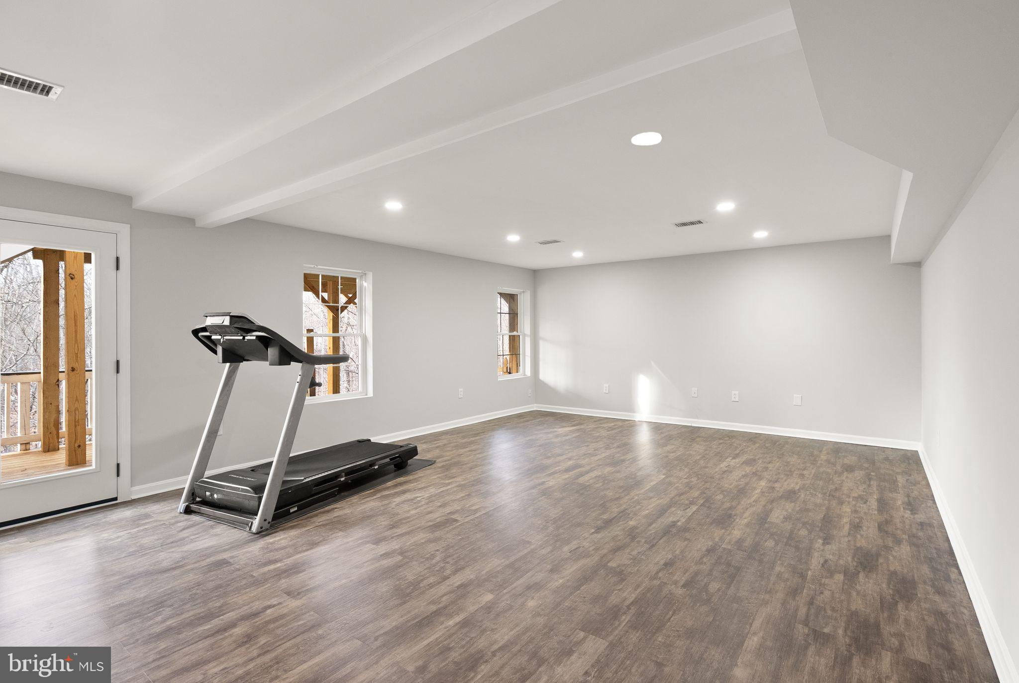 21147 BROOKSIDE LANE