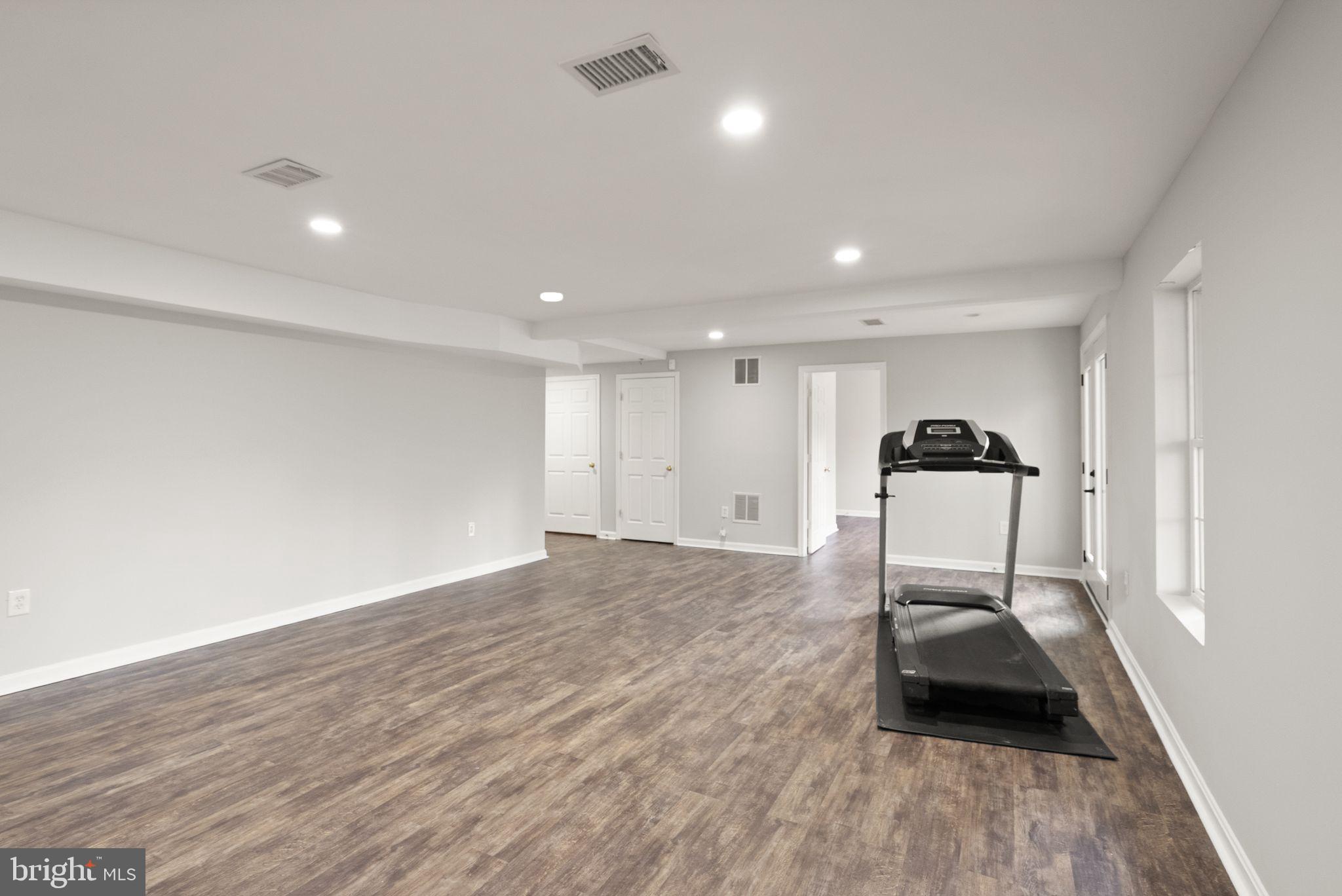 21147 BROOKSIDE LANE