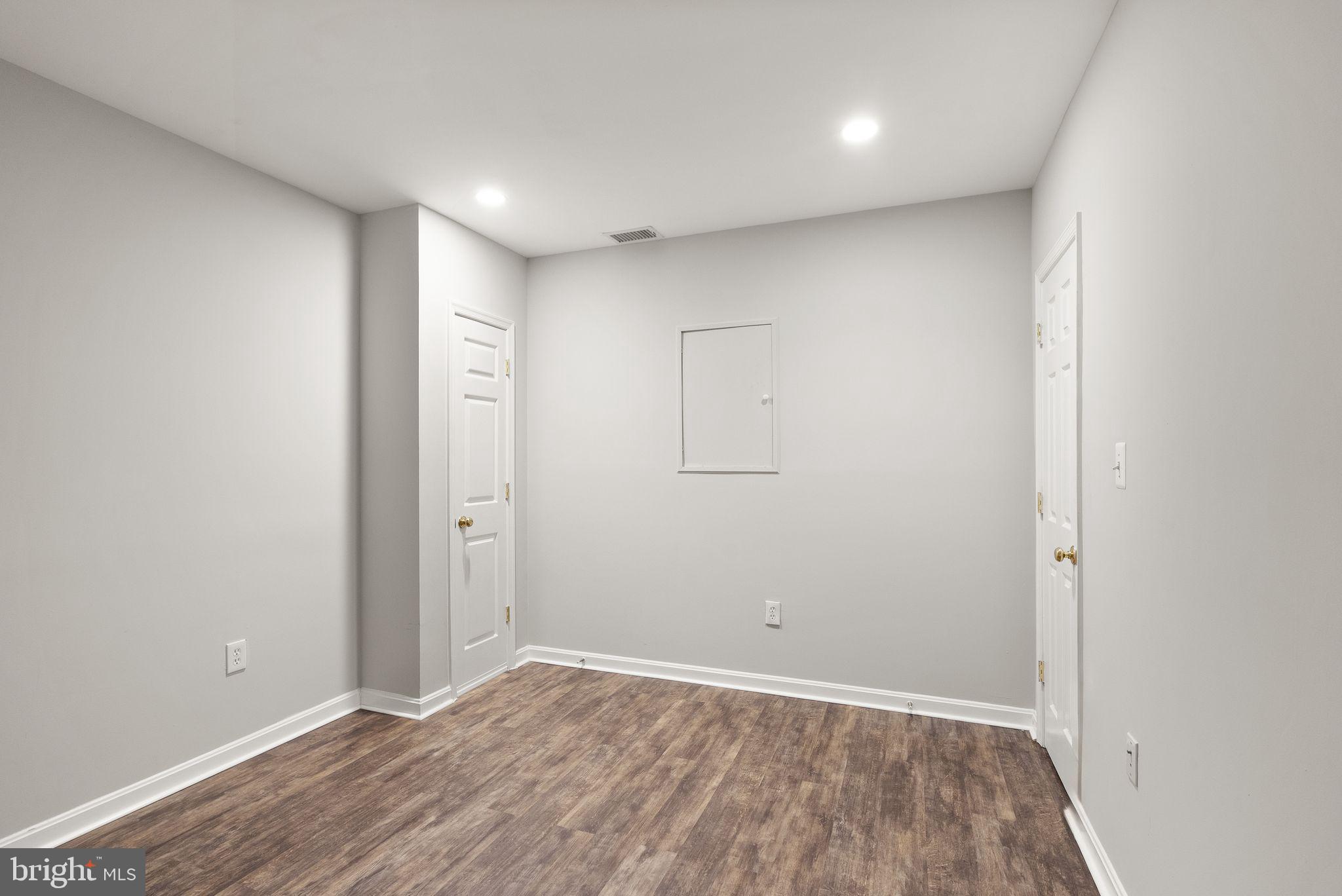 21147 BROOKSIDE LANE