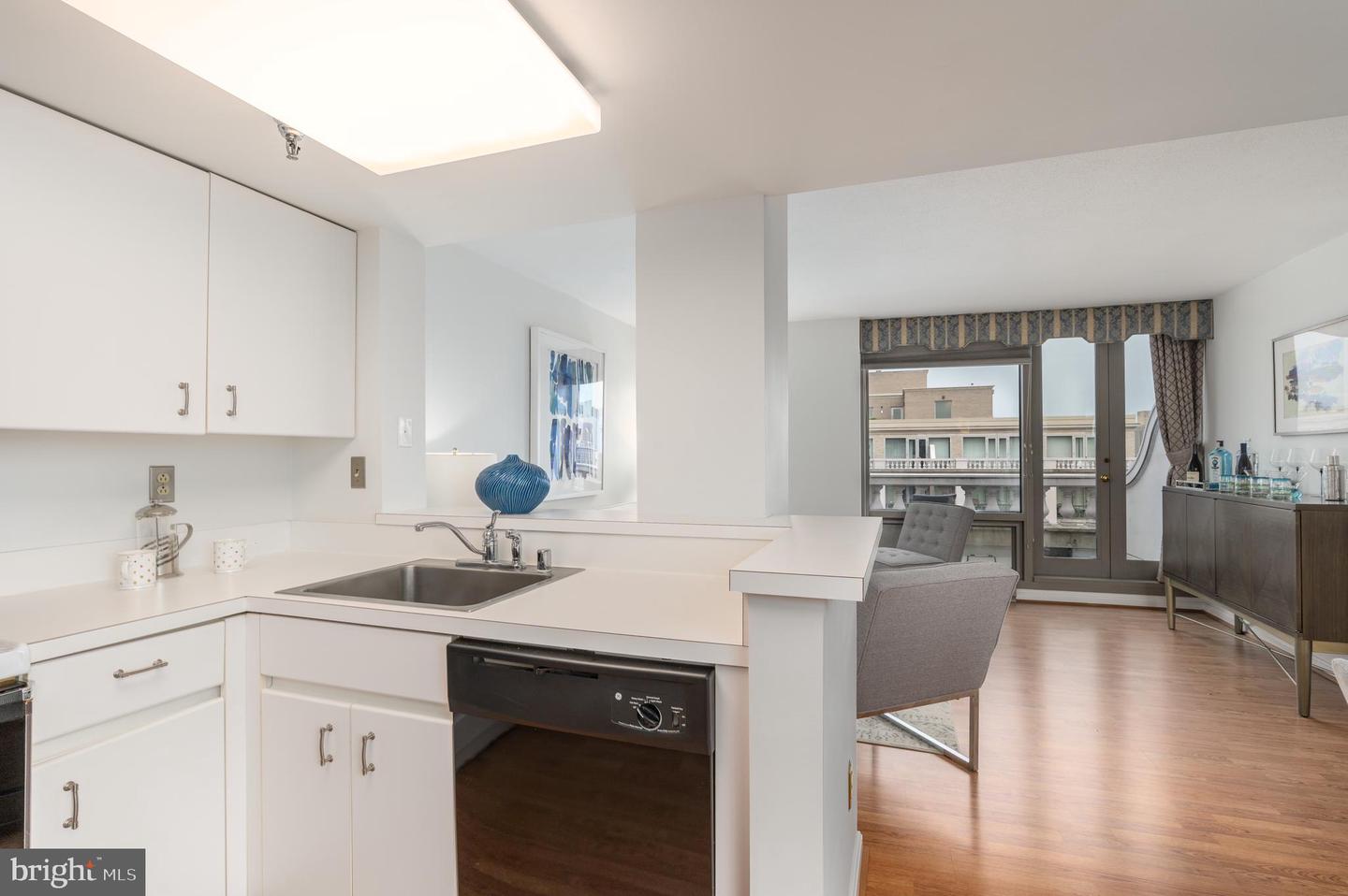 701 Pennsylvania Ave NW #Ph22