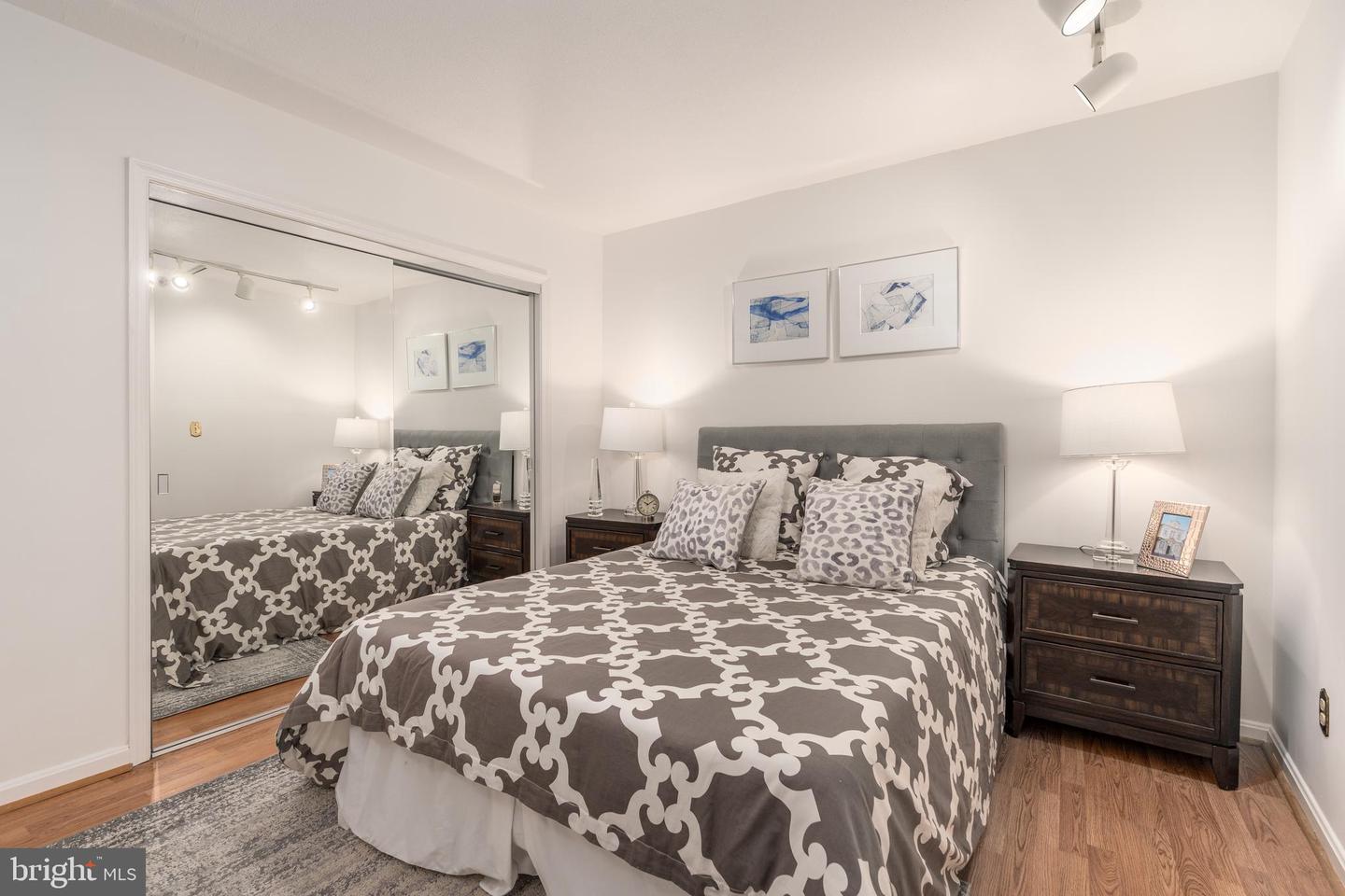 701 Pennsylvania Ave NW #Ph22