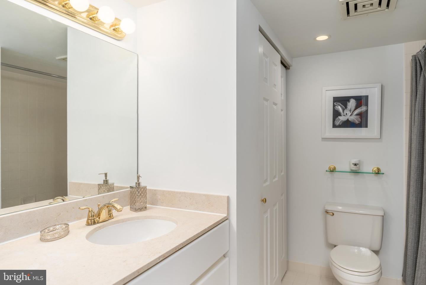 701 Pennsylvania Ave NW #Ph22