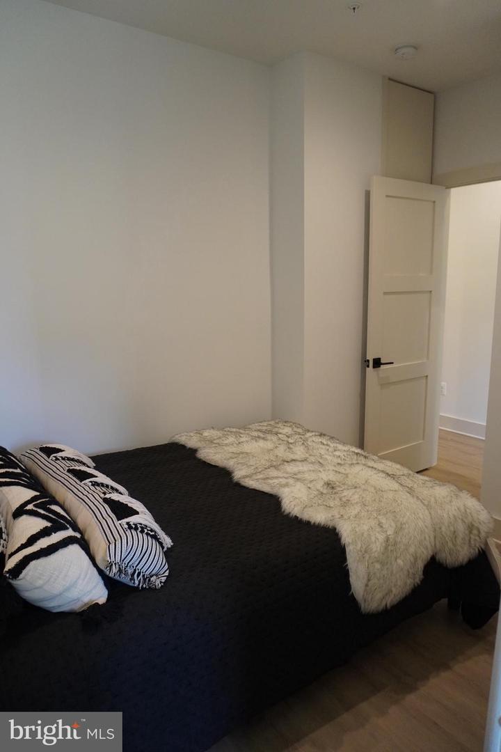 256 15th SE #5