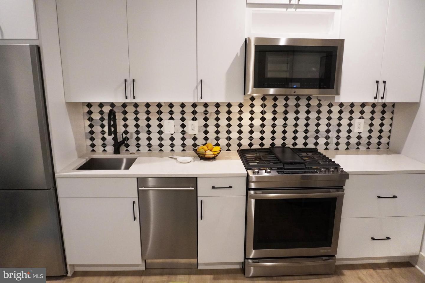 256 15th SE #5