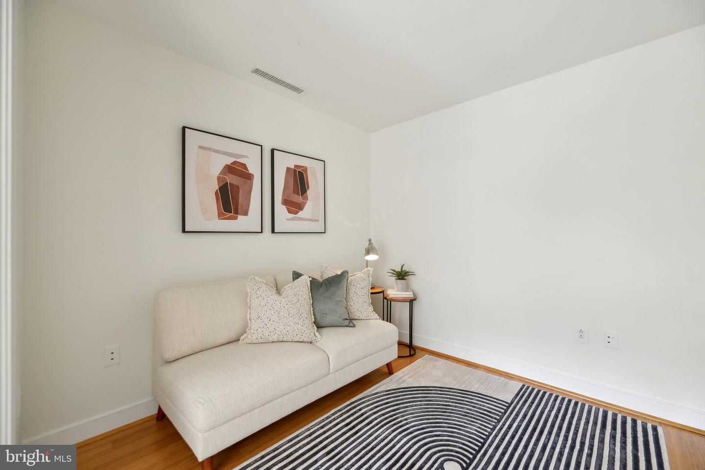 2425 L St NW #530