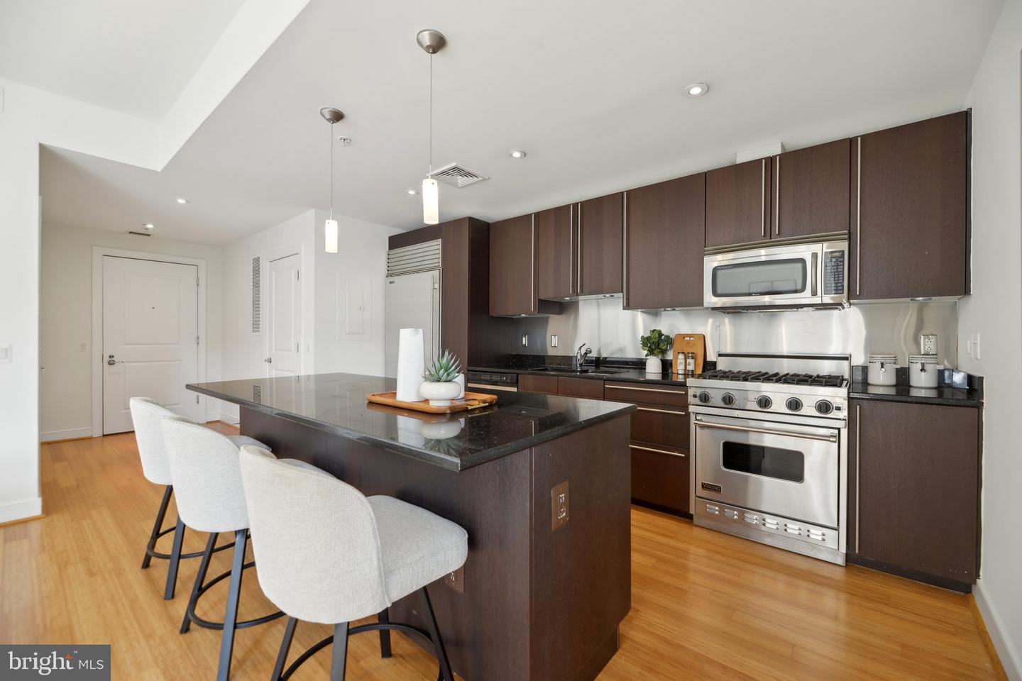 2425 L St NW #530