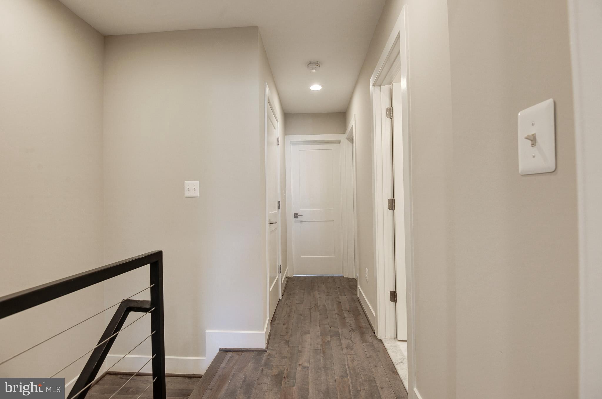 543 23RD PL NE
