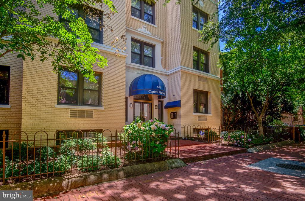 637 3rd Street NE Unit 305 Washington DC