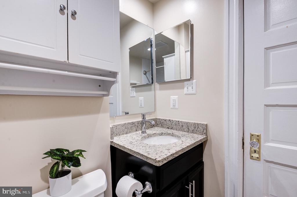 637 3RD STREET NE Unit: 305