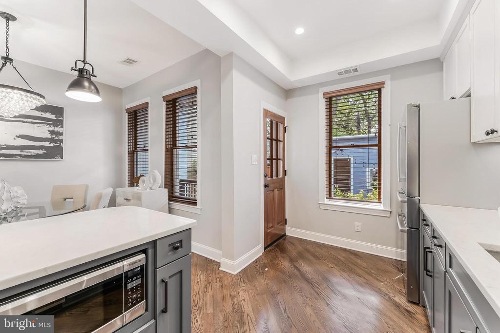 21 15TH STREET SE