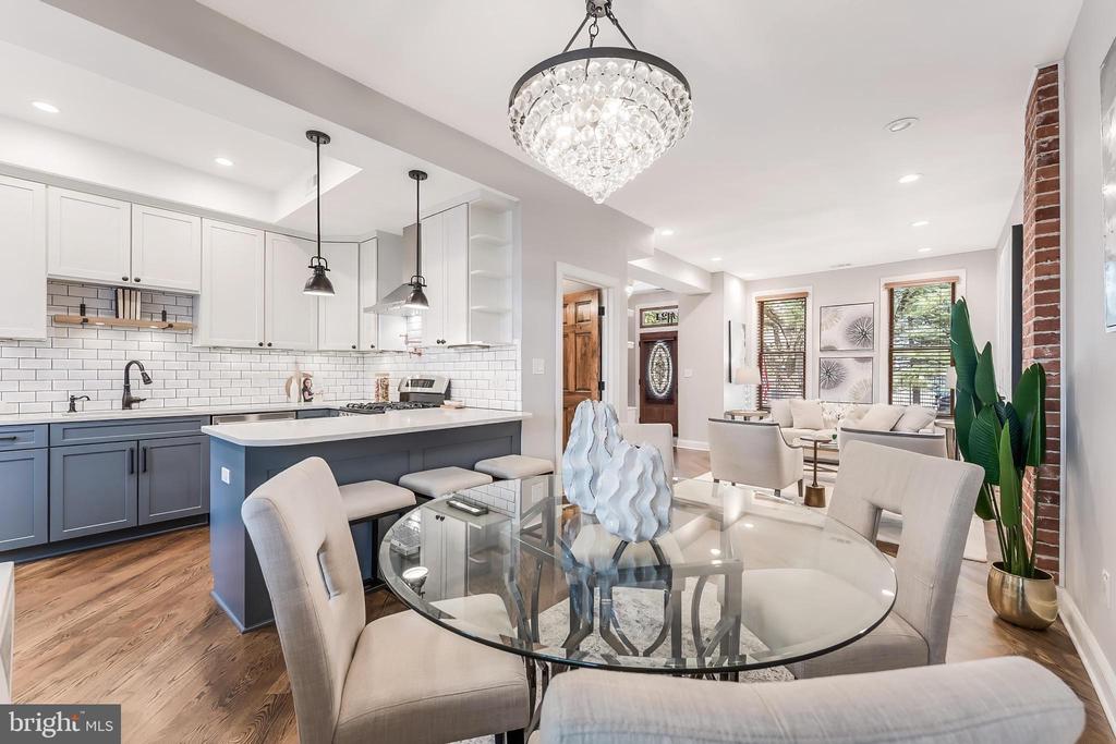 21 15TH STREET SE