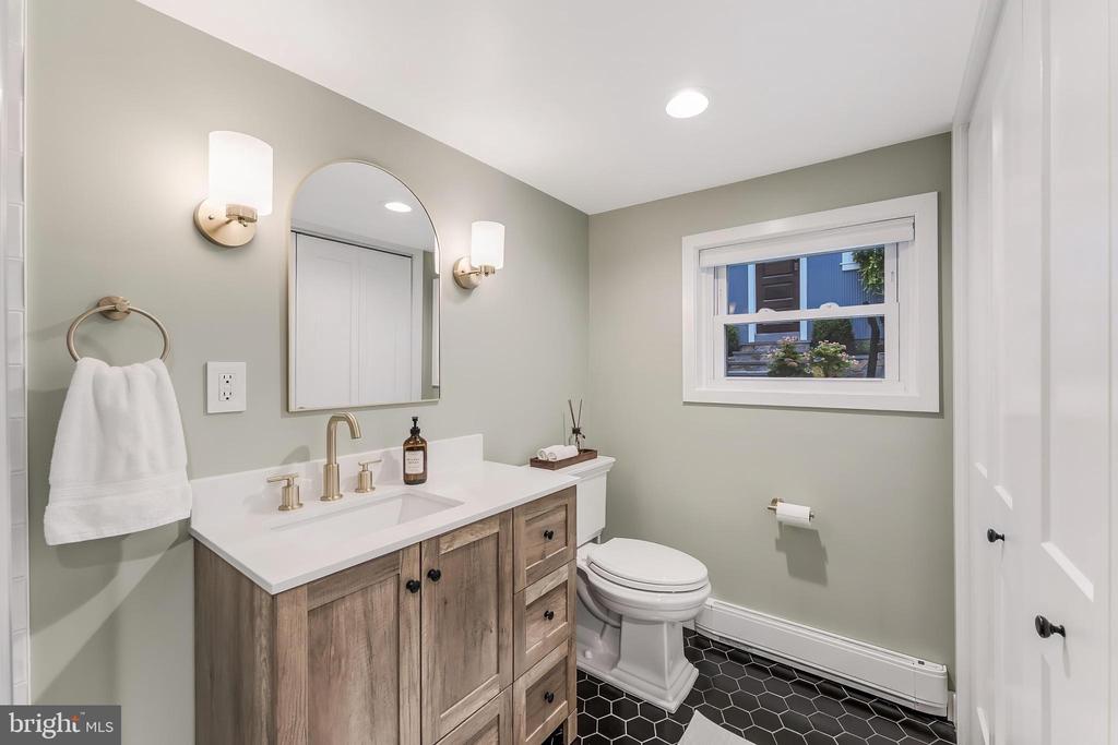 21 15TH STREET SE