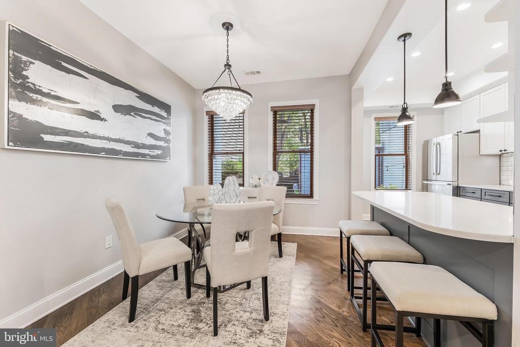 21 15TH STREET SE