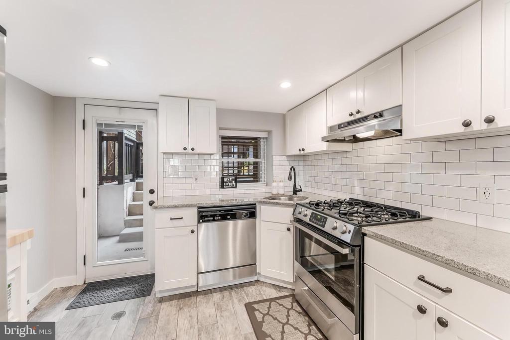 21 15TH STREET SE