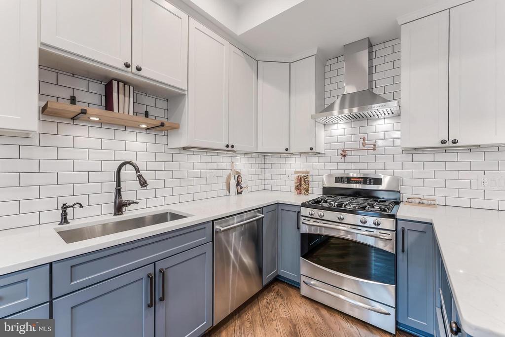 21 15TH STREET SE