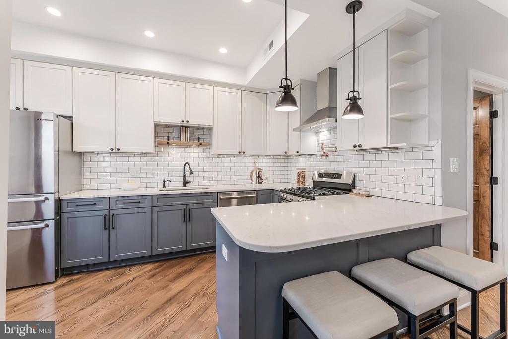 21 15TH STREET SE