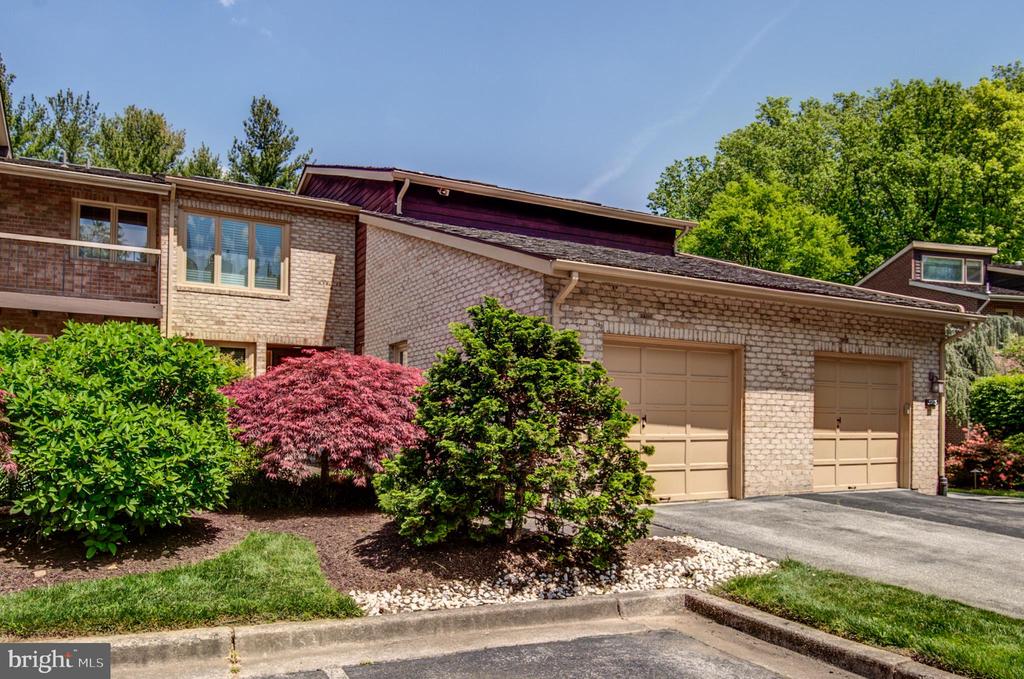 5955 Valerian Ln