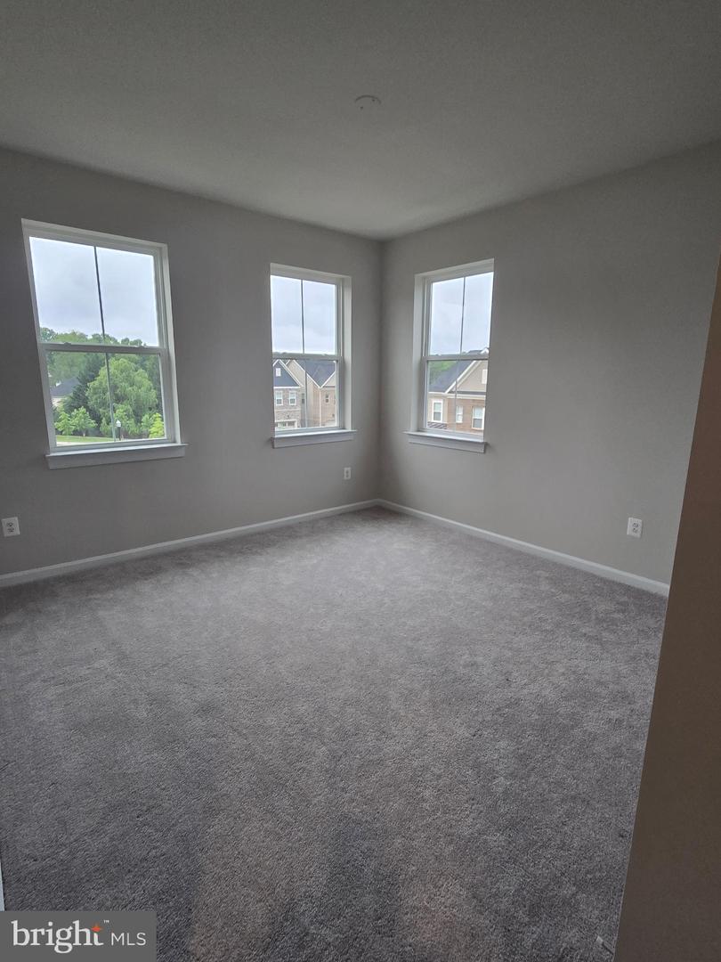 66 GARDEN MEADOW PL