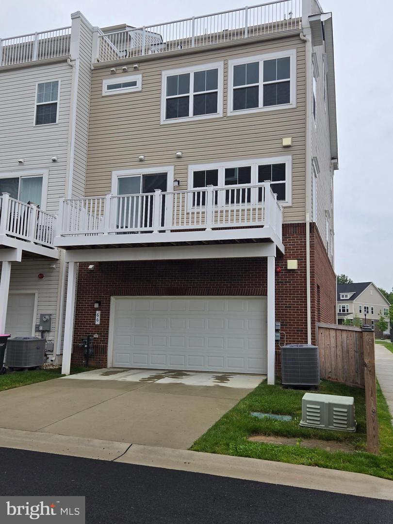 66 GARDEN MEADOW PL