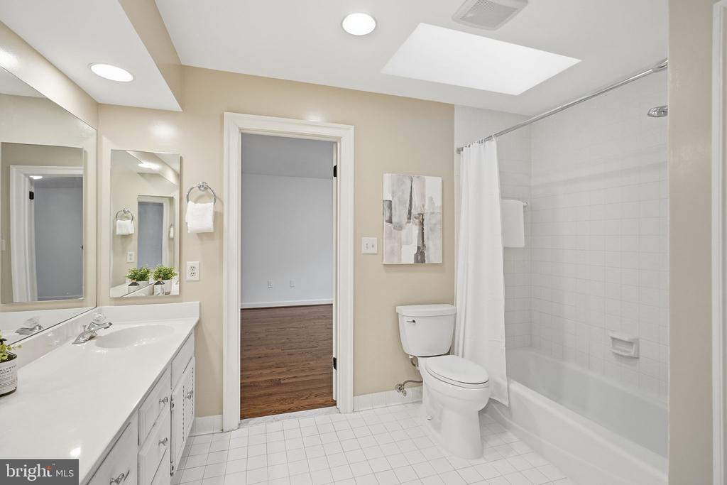 10708 STAPLEFORD HALL DRIVE