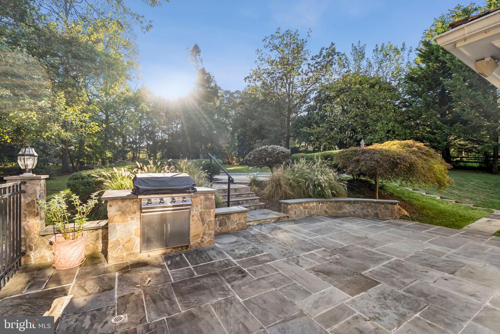 10708 STAPLEFORD HALL DRIVE