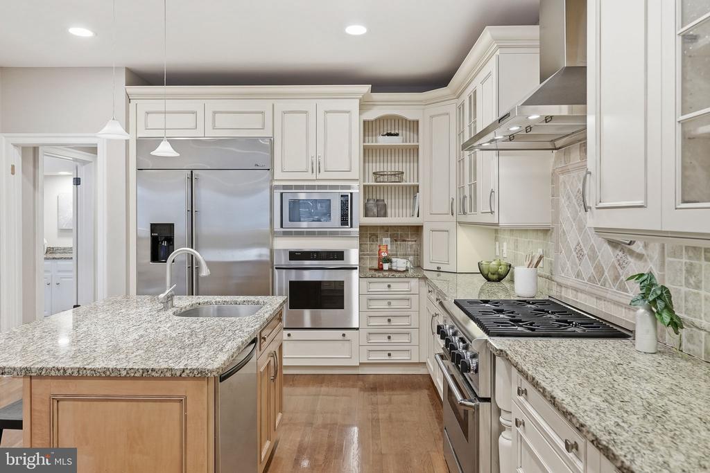 10708 STAPLEFORD HALL DRIVE
