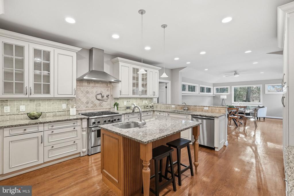 10708 STAPLEFORD HALL DRIVE