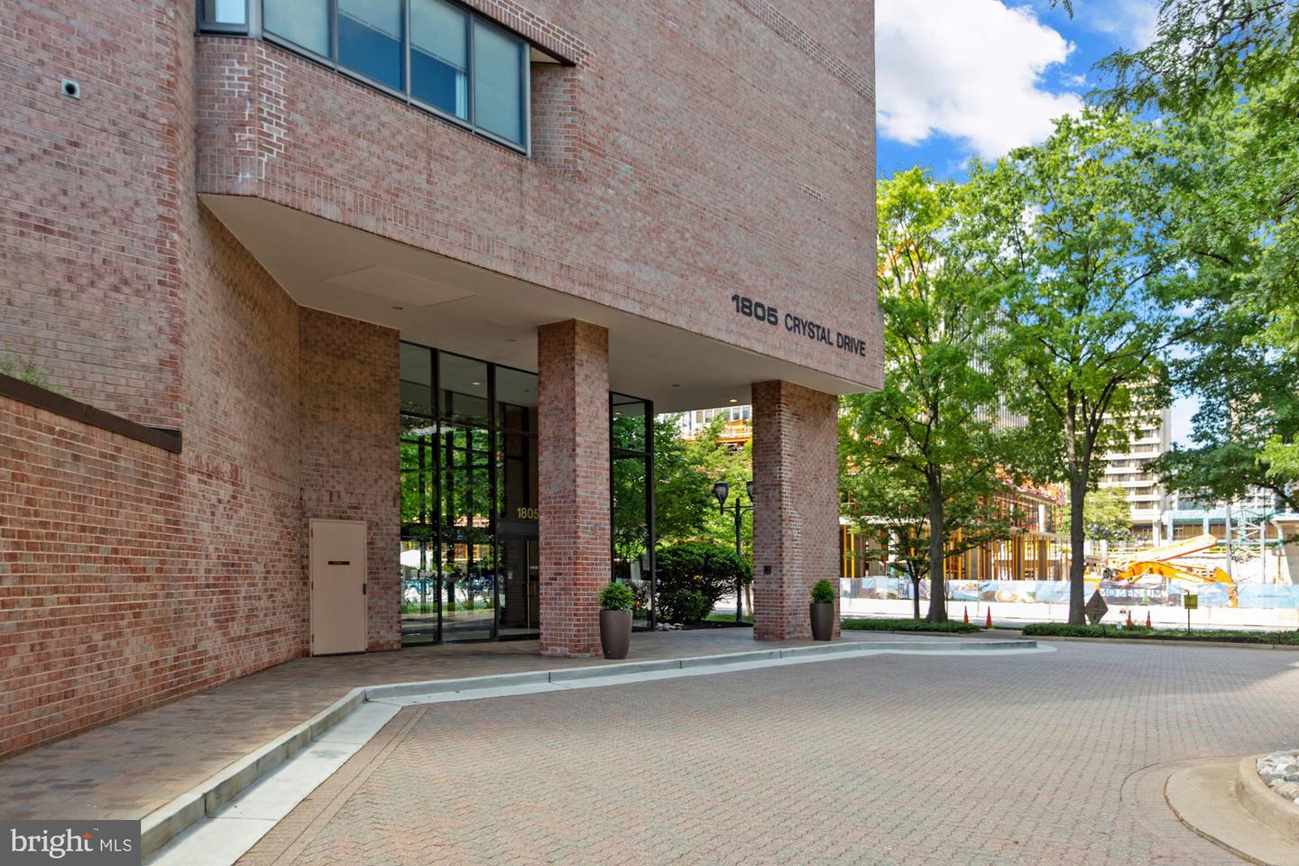 1805 Crystal DRIVE Unit: 710S