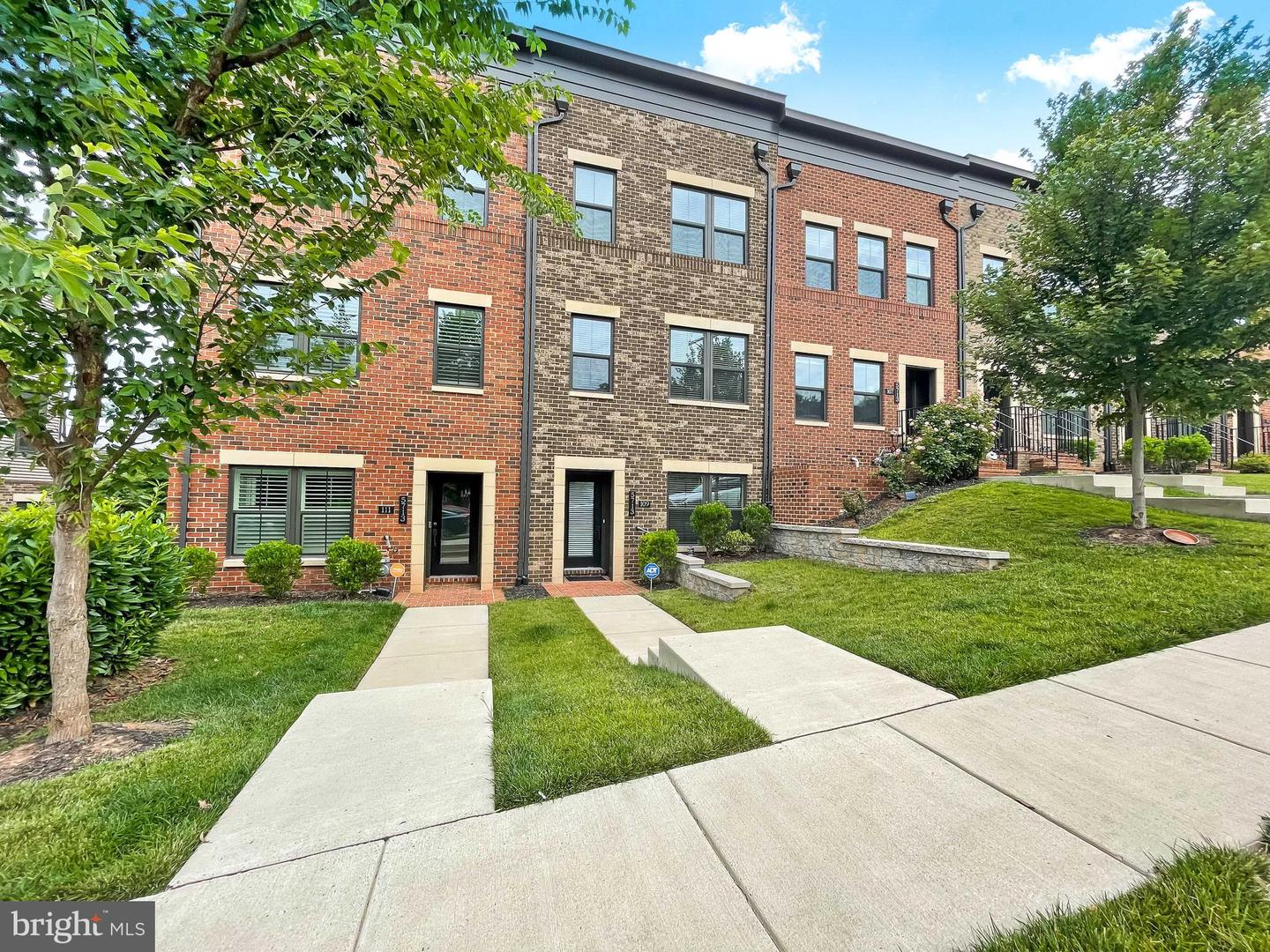 5713 10th ROAD N Unit: 109