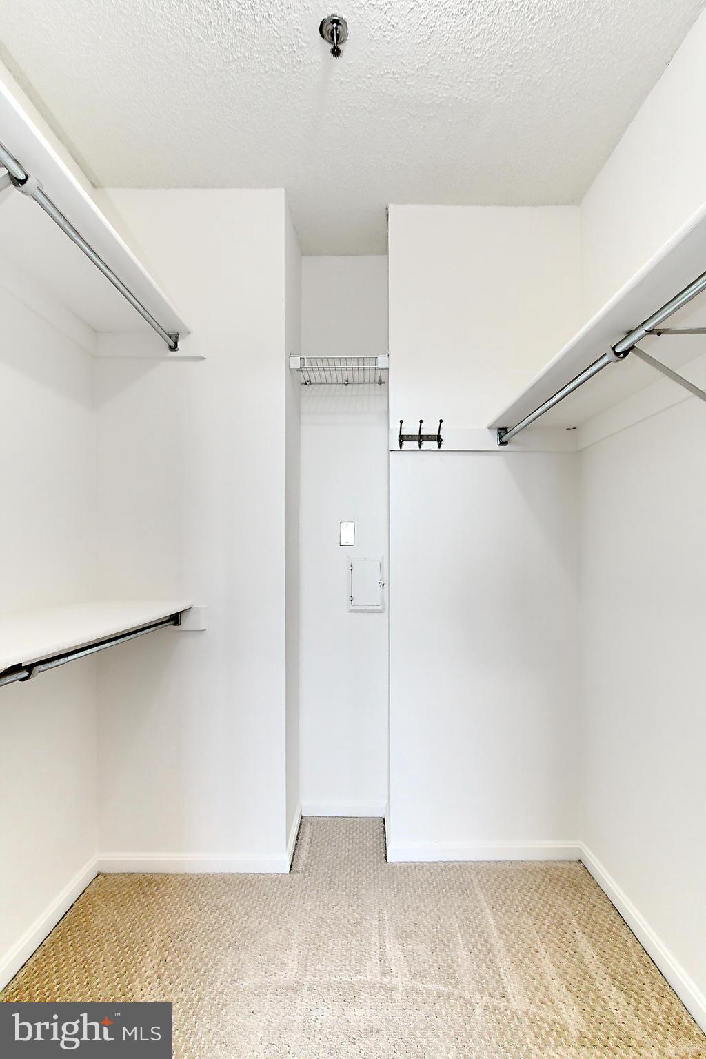 1805 Crystal Dr #1110s