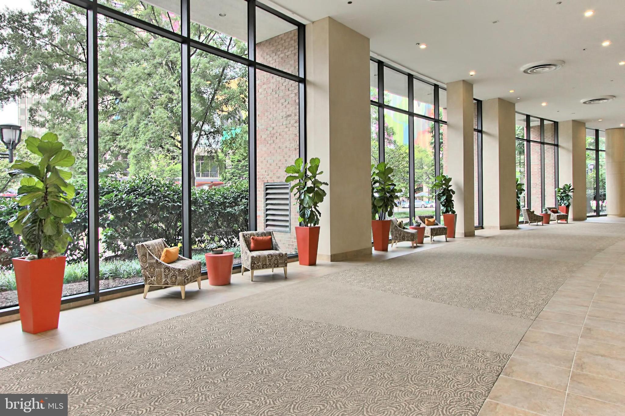 1805 Crystal Dr #1110s