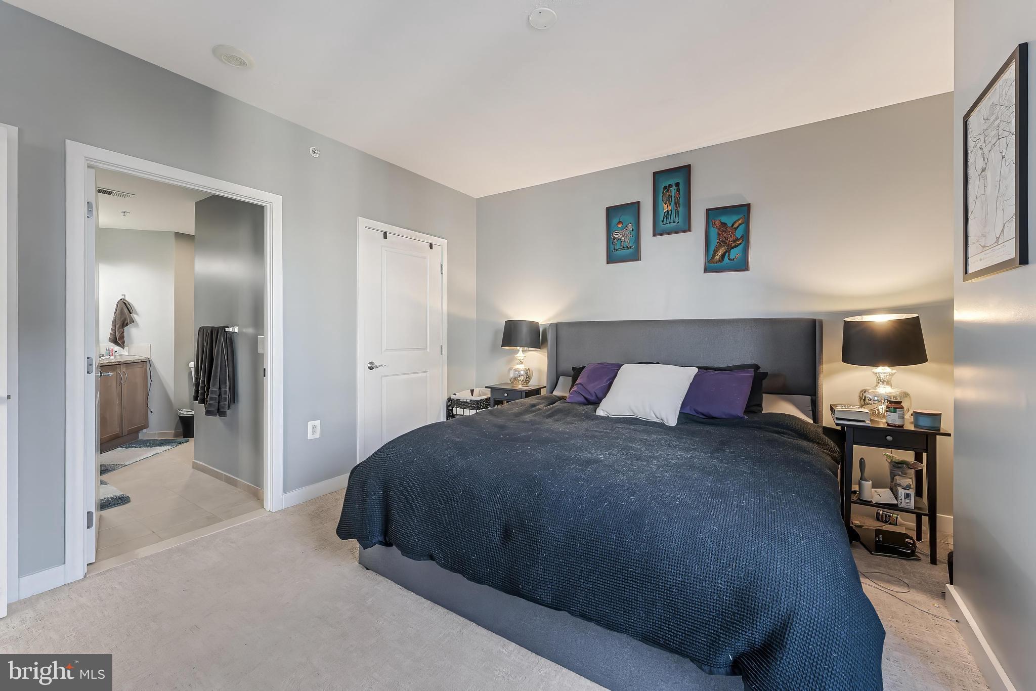 888 N QUINCY STREET 1401