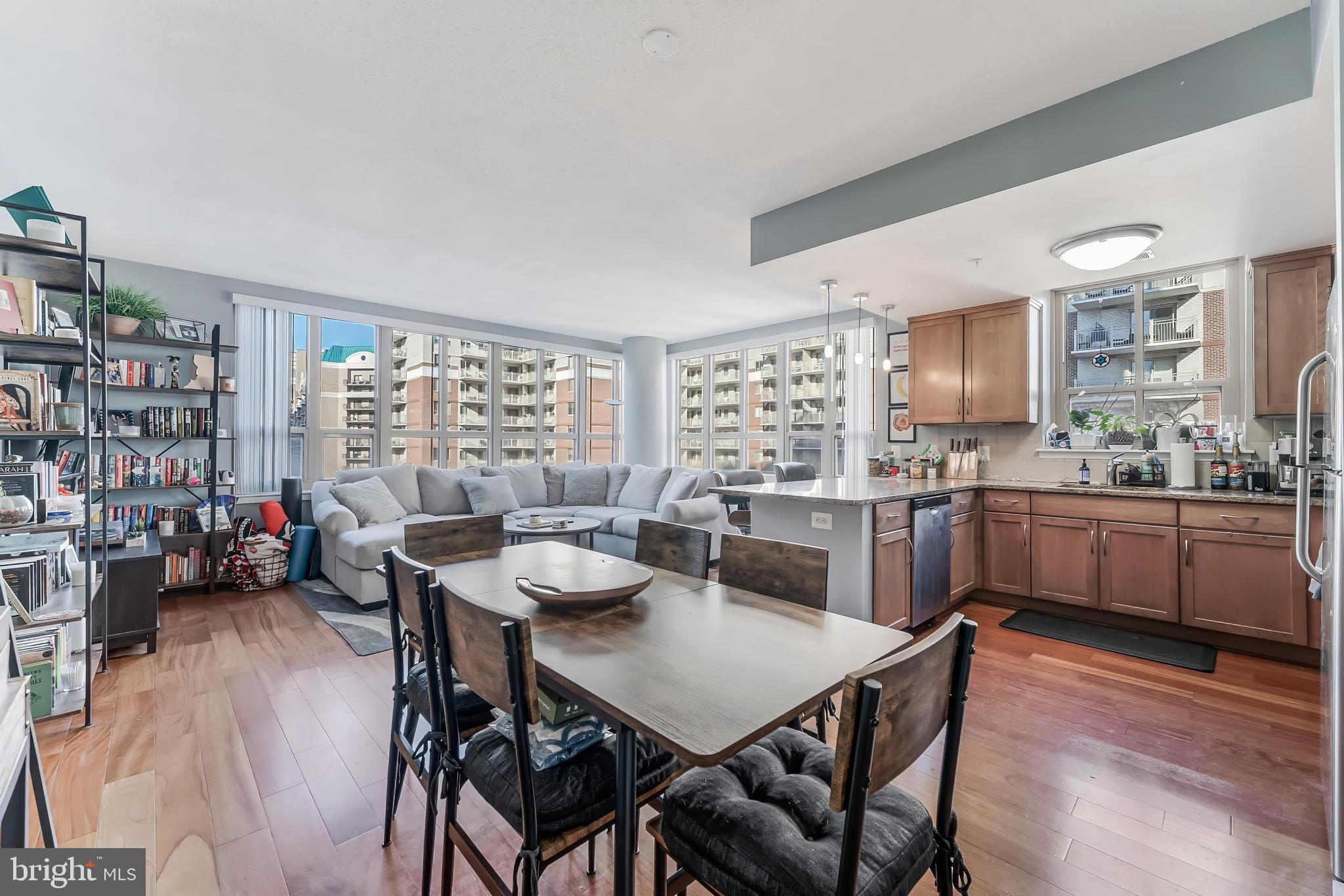 888 N QUINCY STREET 1401