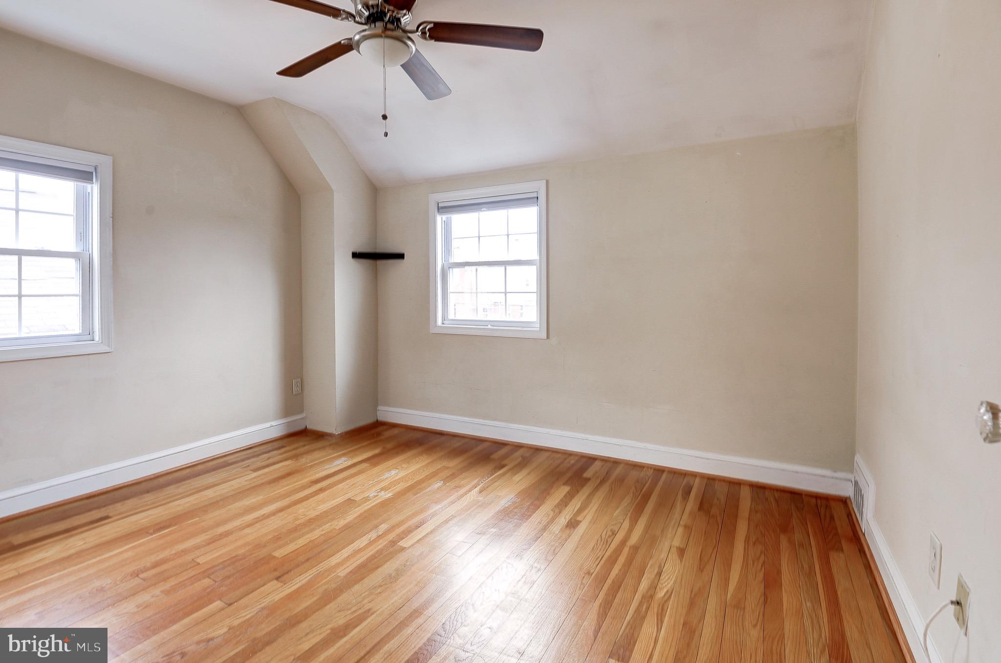 1300 N TAYLOR STREET N