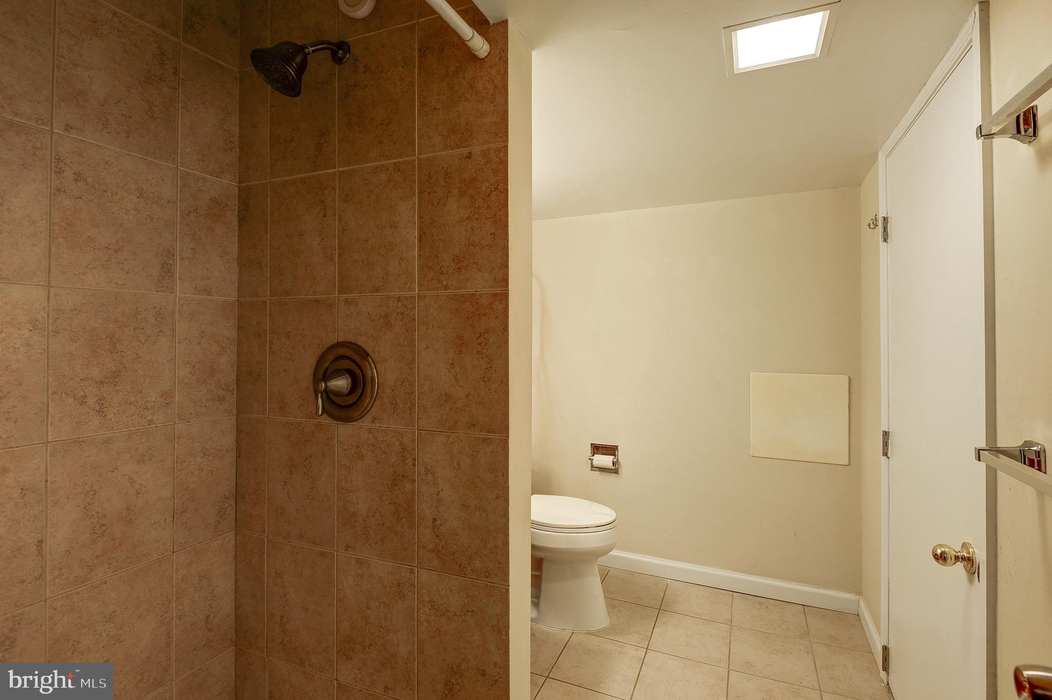 1300 N TAYLOR STREET N