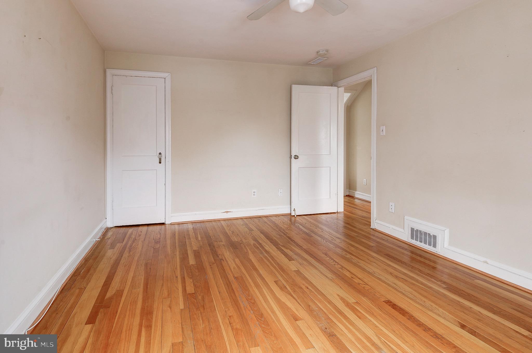 1300 N TAYLOR STREET N