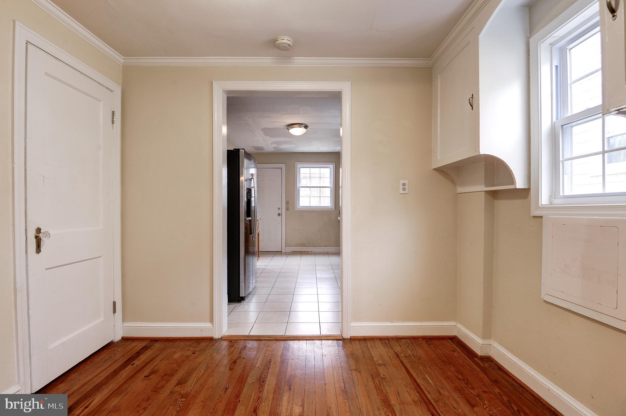 1300 N TAYLOR STREET N