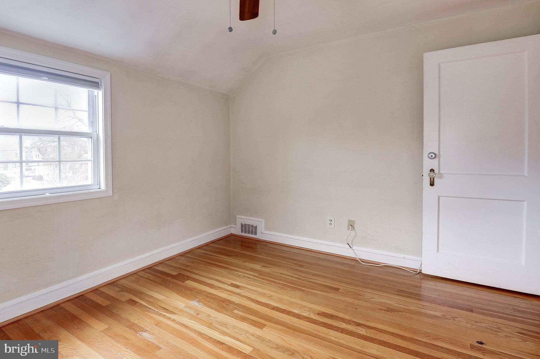 1300 N TAYLOR STREET N