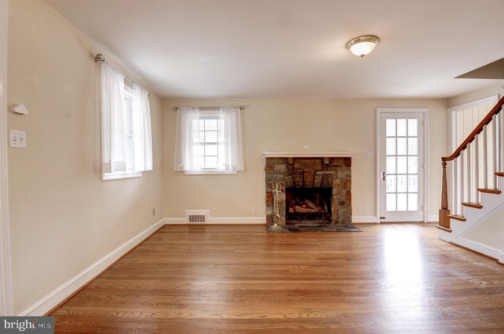 1300 N TAYLOR STREET N