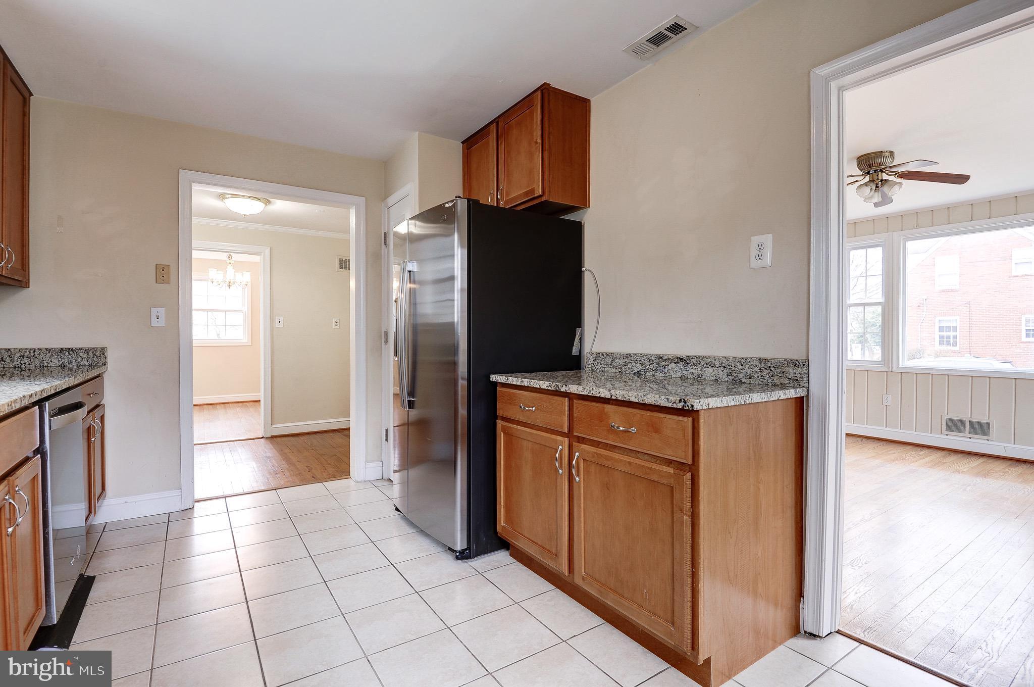 1300 N TAYLOR STREET N