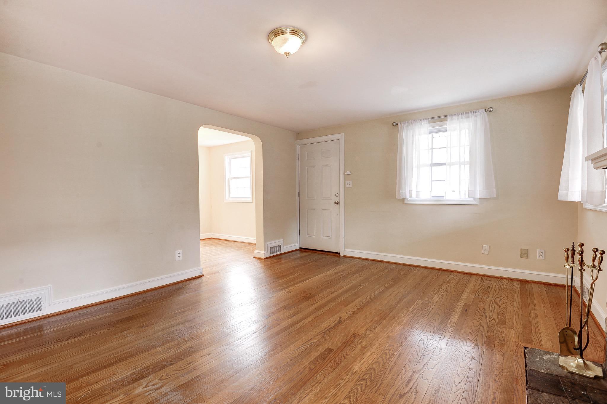 1300 N TAYLOR STREET N