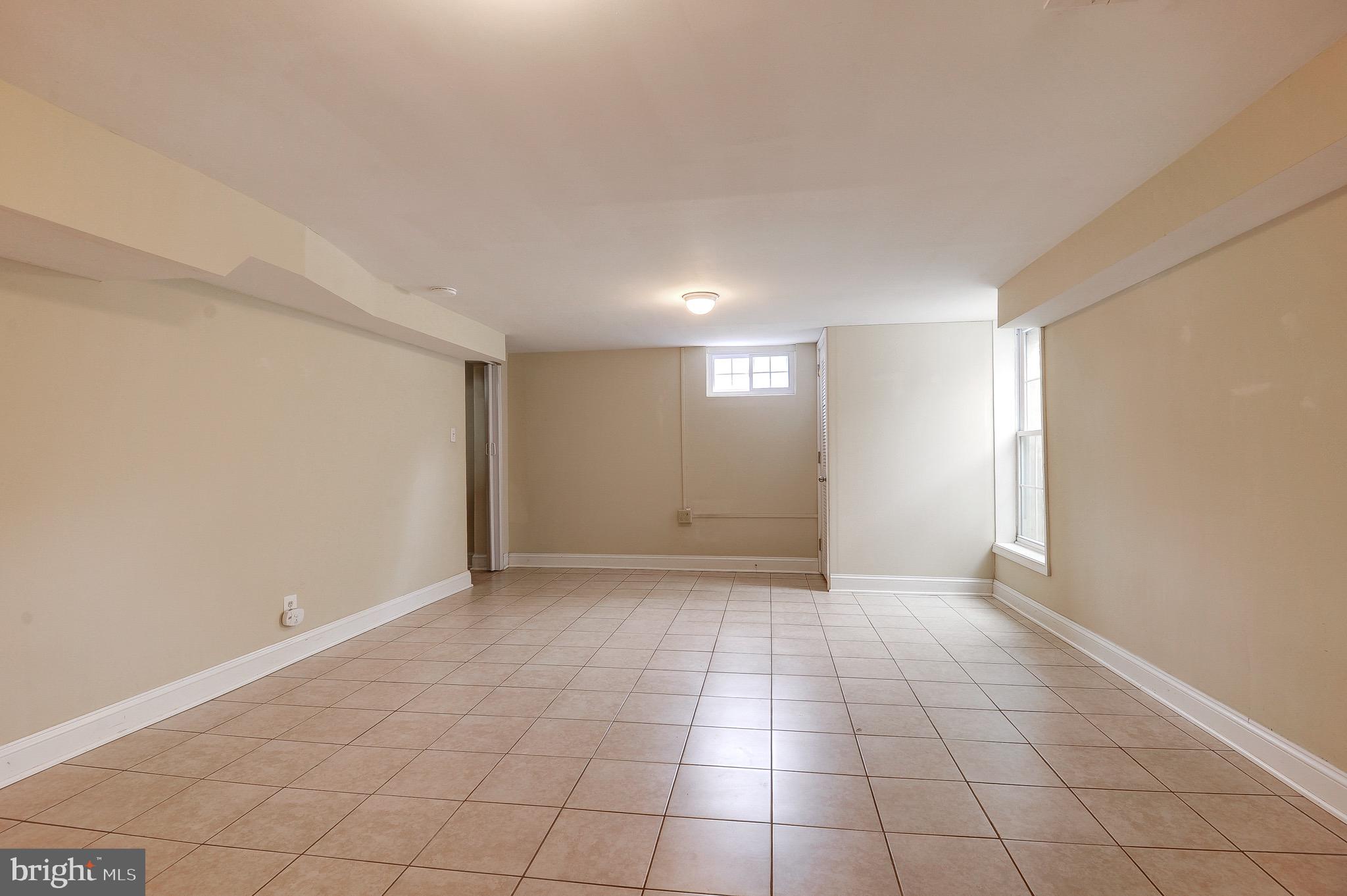 1300 N TAYLOR STREET N