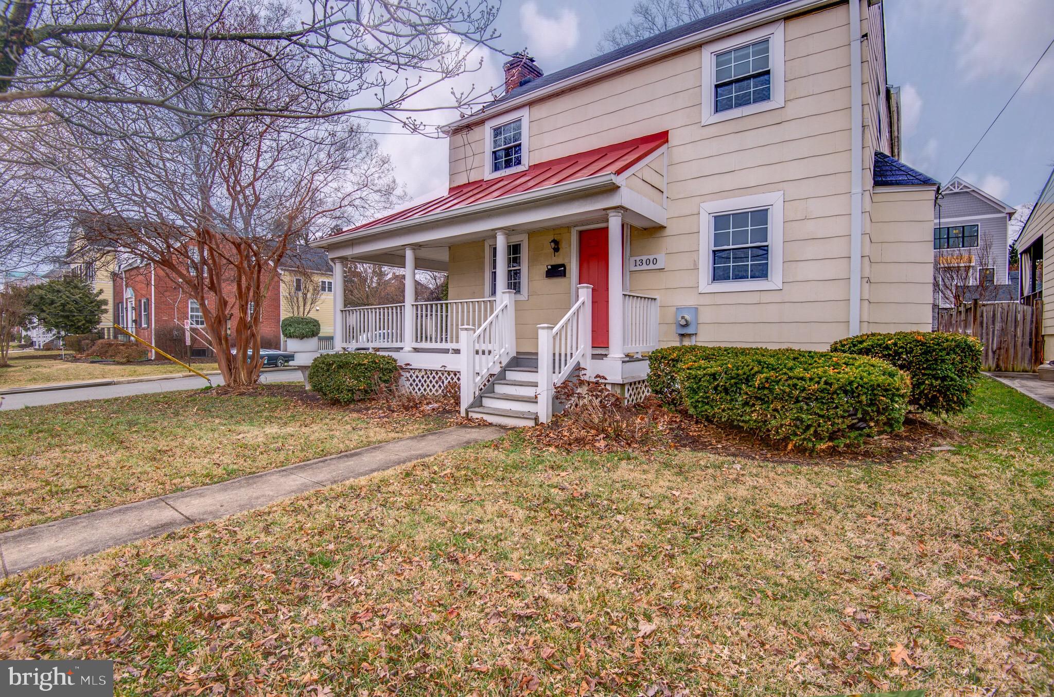 1300 N TAYLOR STREET N