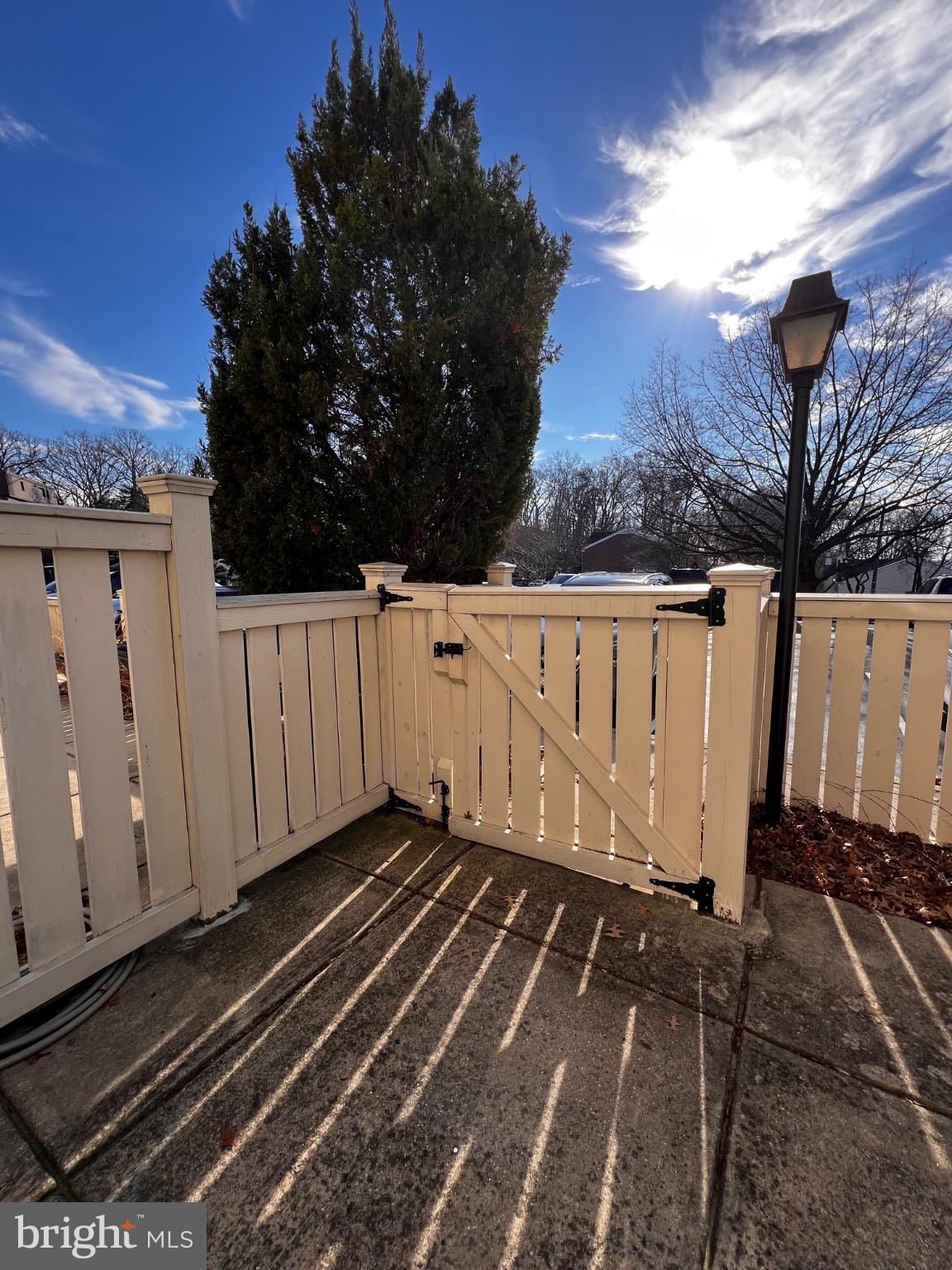 1417 N VAN DORN STREET