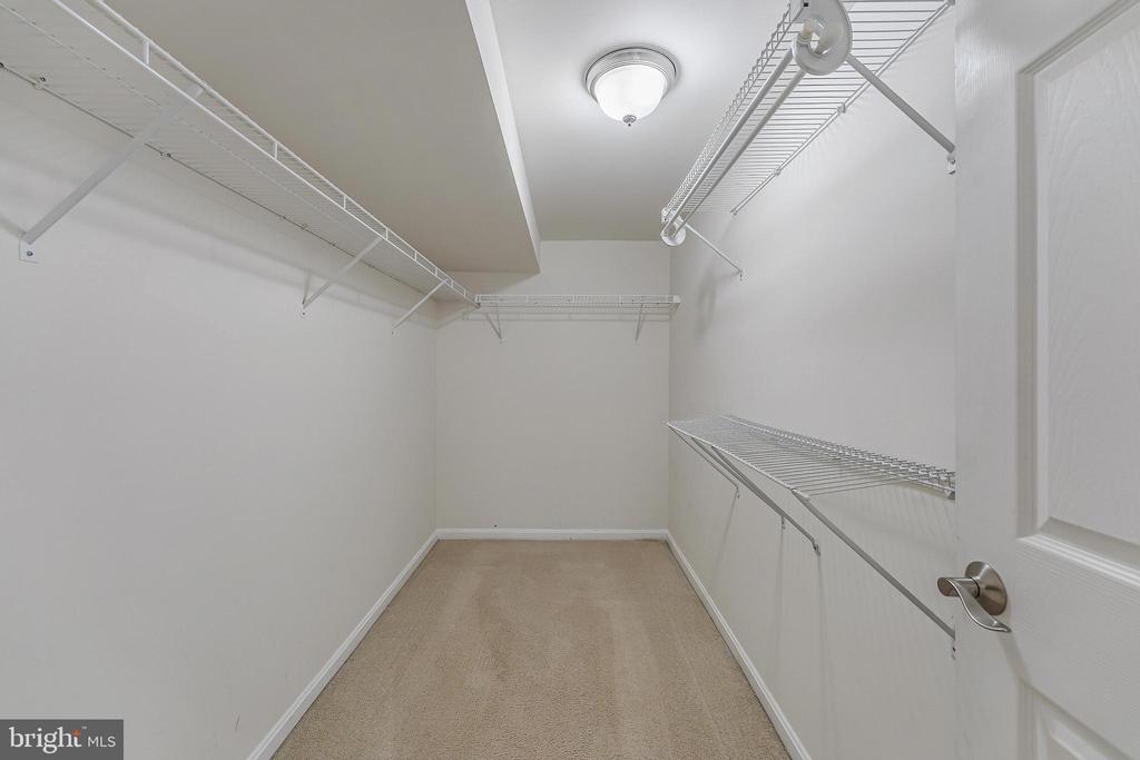 1417 N VAN DORN STREET Unit: B