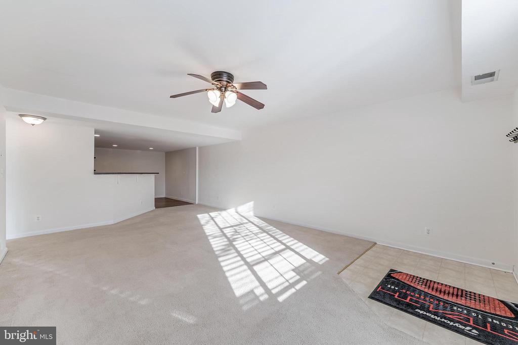 1417 N VAN DORN STREET Unit: B