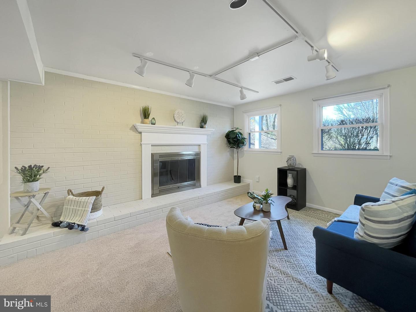9121 Andromeda DRIVE