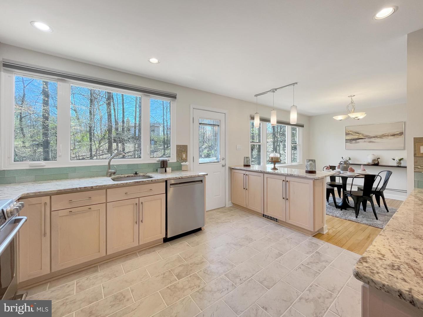 9121 Andromeda DRIVE