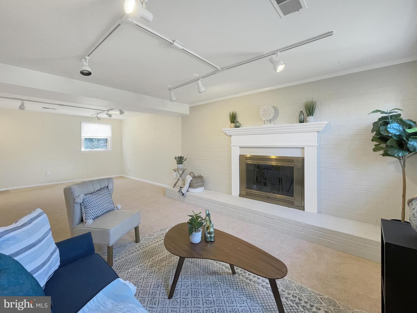 9121 Andromeda DRIVE